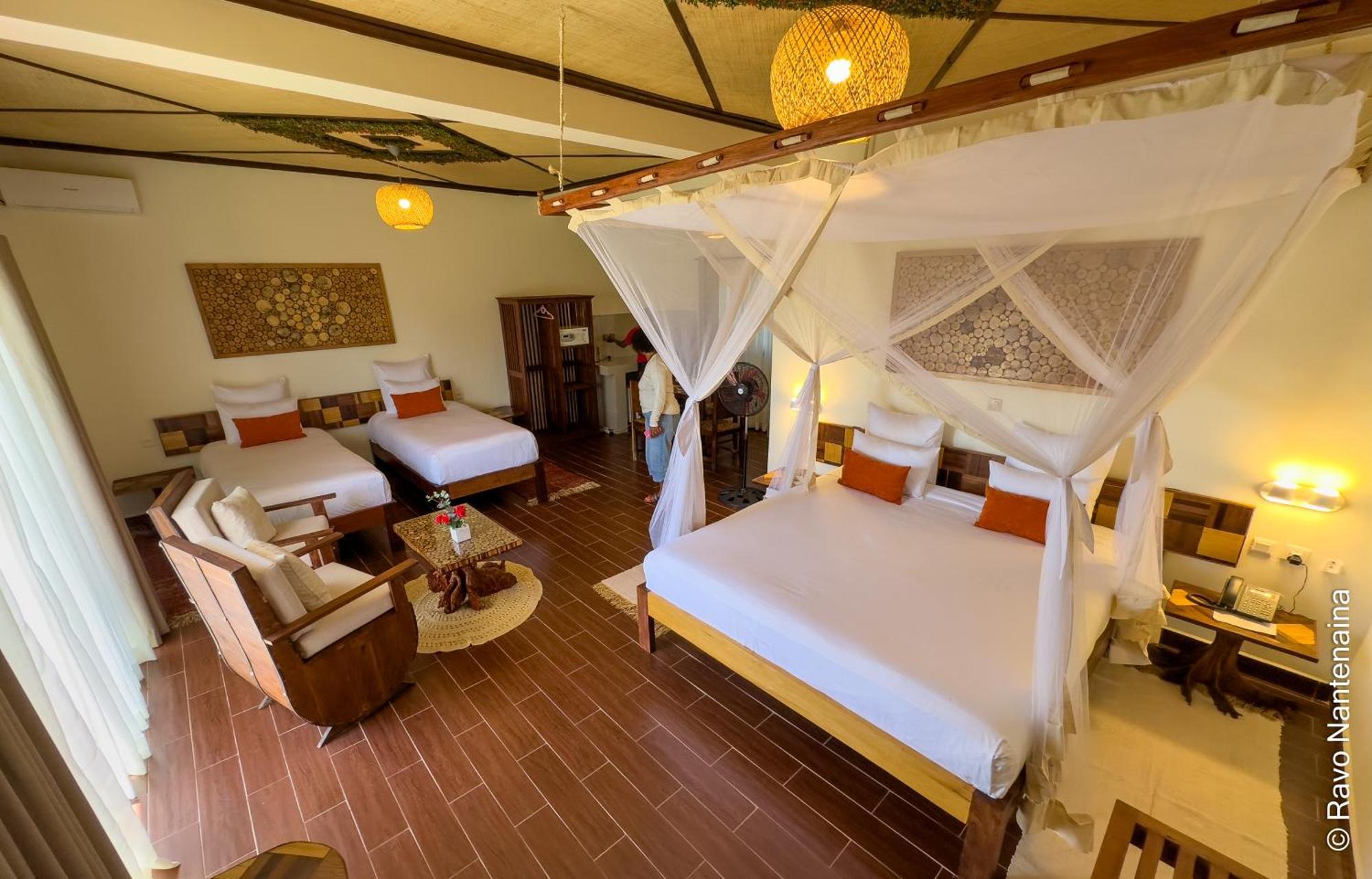 Bira Hotel 안트시라베 외부 사진