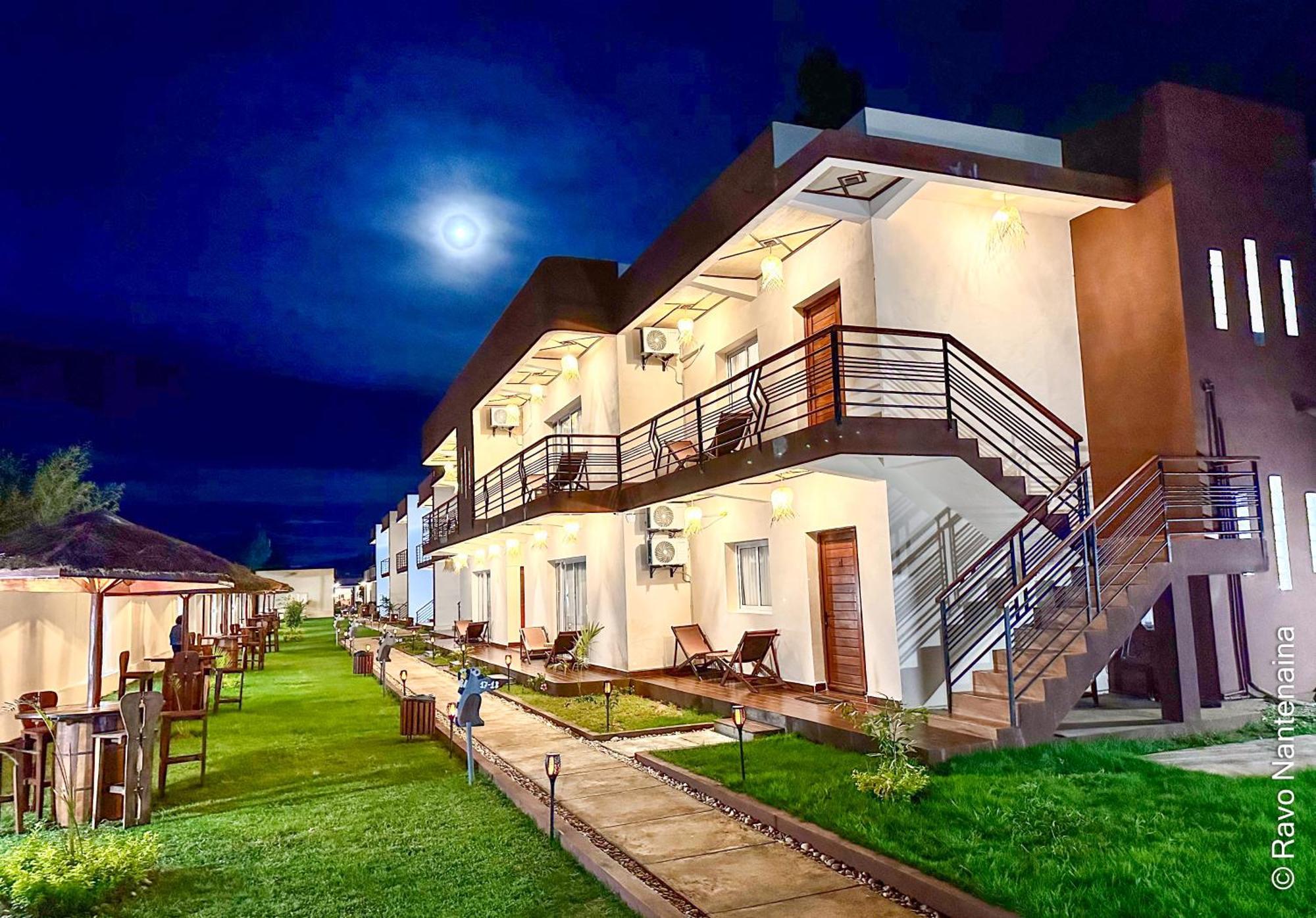 Bira Hotel 안트시라베 외부 사진